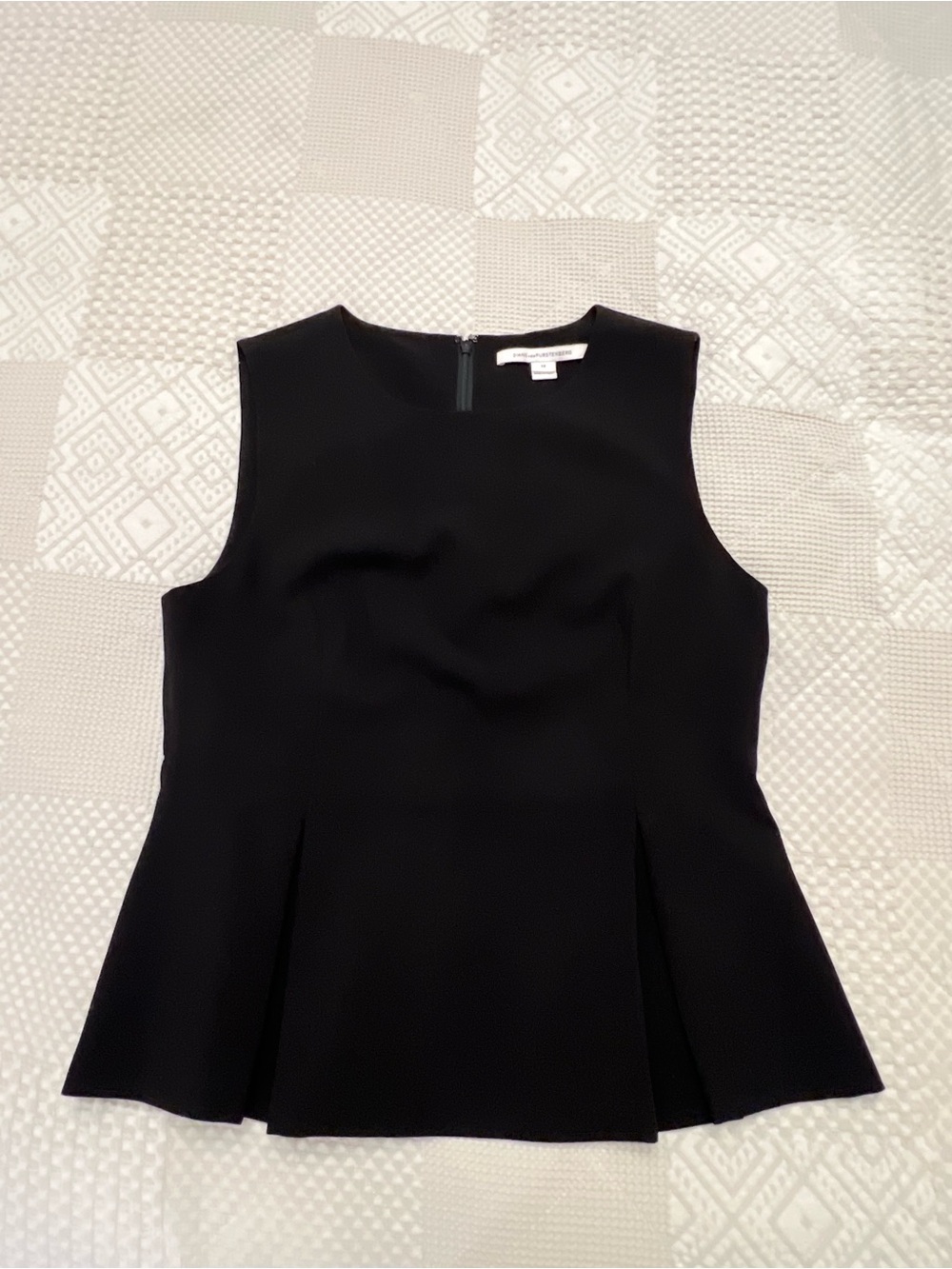 Diane Von Furstenberg Black Sleeveless Peplum Top blouse 14